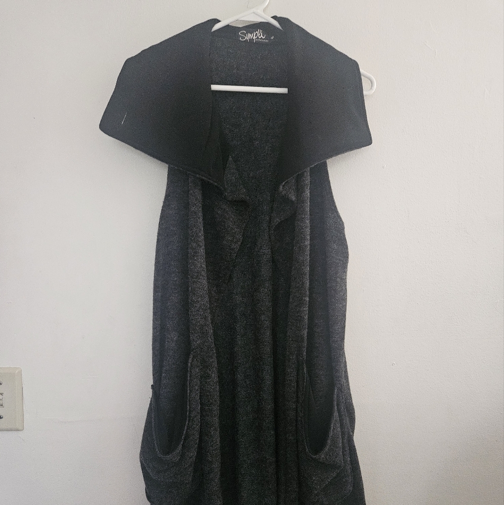 Size 6‎ Sympli Women's Gray Sweater Vest